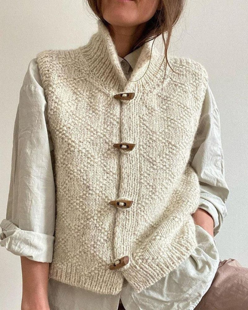 Sleeveless knit gilet